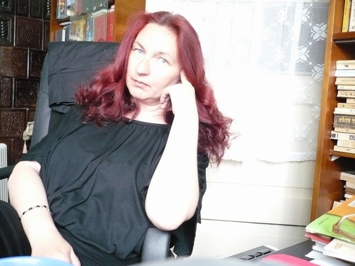 Maya_50518's profile picture. God gave me curves