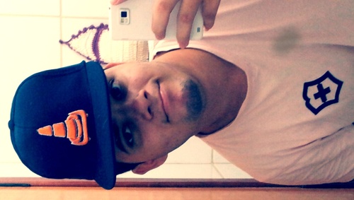, me diz em qual cantada vc vaii caiir , (88