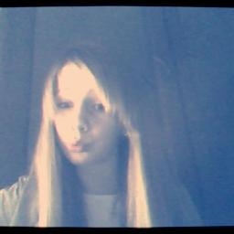 Esterka122's profile picture. 