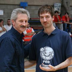 rsfedu's profile picture. Llicenciat de Geografia-Història a la UB especialitat de Geografia Física. Entrenador de Bàsquet inscrit a la FCB. Entrenant emprenedors -Aprendre a Emprendre-