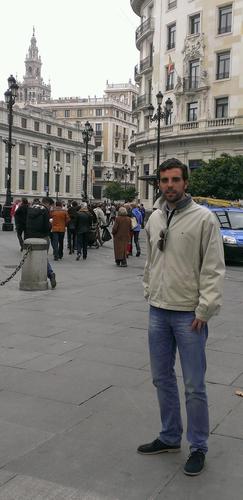 diplomado en turismo, agricultor (y a mucha honra) de profesion, me encanta el deporte, la historia y BAEZA