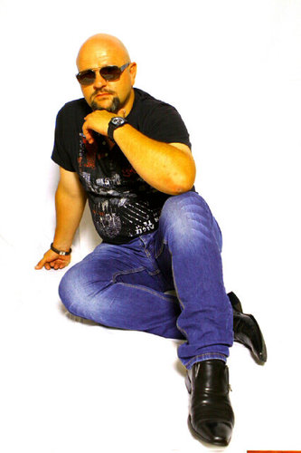 PowerRockShow's profile picture. Solid rock music on Saturday evenings 21H30PM - 12H00 AM on East Rand Stereo listen online http://t.co/76tI3lDLfD follow my profile @gerhard_schaap