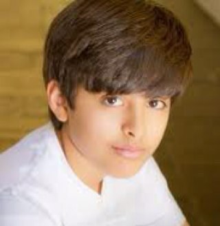 Follow us for all the lates news on Karan Brar, a 14 year old actor. Karan follows. We follow back!!