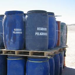 Servicios de recolección y transportación de envases con residuos peligrosos como tambores, contenedores, cubetas, entre otros