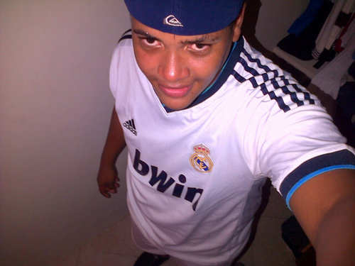 PaqueteClavo_'s profile picture. Si tuviera que regalarte algo te regalaria una espejo, porque despúes de Tí los mas lindo es tu reflejo... Sigueme