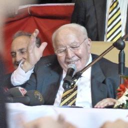 ozcanhsyn's profile picture. Fırtınalara yön veren KELEBEKLERİN kanat çırpışıdır