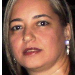 Professora eficiente de Química, amo o que faço. Por isso faço.