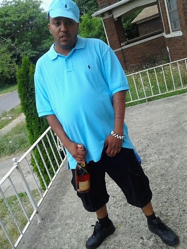 trap guy turn in to a rap guy no suit on but i still got trap ties