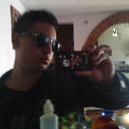 minimalramon's profile picture. 