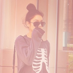Main Account: @ZanessaVudgens