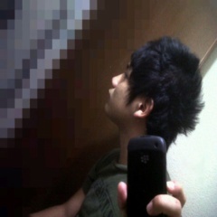160 characters cant explain how much we love Ebon :) He's Just SO AMAZING : Ebon follwed, DMed, tweeted, and RTed us on Oct. 16, 2011 :)
