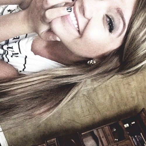 My name is Taylor Marie Mangan. I'm 18 years old and I reside in ol' Frisco Texas.3