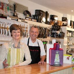 An independent cookshop in Wantage, Oxon, stocking a wide range of cookware, bakeware & kitchen kit & specialist cake decorating & jam making equipment.
