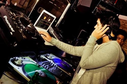 Party like rockstar.
Act like moviestar.
Play like allstar.
Fuck like pornstar.
Baby I'm superstar..
@Avenue_pro @WAVEprod