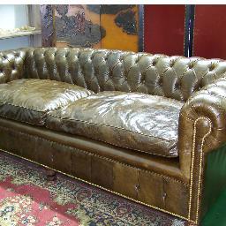 Livingsdeco's profile picture. Fabricacion y venta de mobiliario de estilo bajo tecnicas de tapiceria y ebanisteria antigua