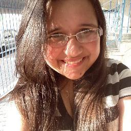Tantos sorrisos por aí, e eu me apaixonei pelo de vocês. @onedirection @justinbieber @ddlovato ♥