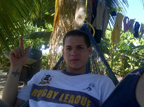 Tengo 19 años soy adicto a la musica y a las rumbas...!!!☺☺☺ #pin: 30F45BE0 ay les dejo el pin agregame