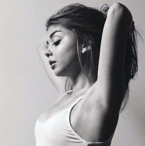 LittleEvieLew's profile picture. I'm wicked, bitch.