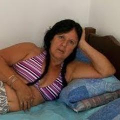 adoro fazer amigos,fotografar paisagem e ser fotografada,adoro aprender coisas novas,estar sempre atualizada.quero ter muitos amigos.