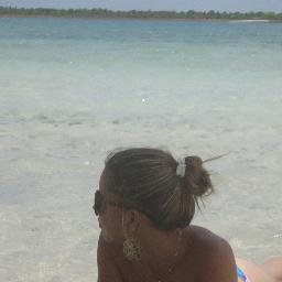 TalitaEloi's profile picture. 