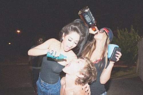 Life's a sea full of basic bitches and i'm just twerking my way through it. - Twerkerella // I'm just a girl that likes to party and act like a princess.