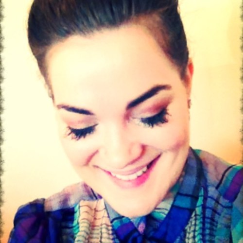 HannahLien's profile picture. Hannah. 
I sing and make music for hearts.  
Follow me for music and laughter.