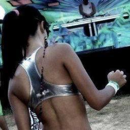 tentando apenas ser feliz ! ;)