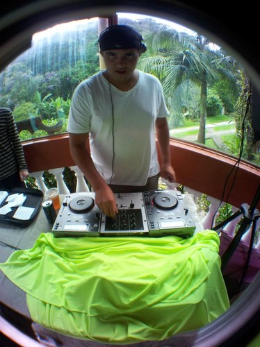 Dj Tijolo Caires, prazer em tocar na sua festa!