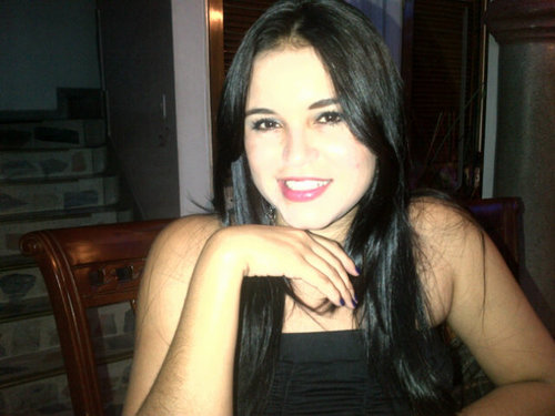 Abogada, Especialista en DDHH y DIH y totalmente Enamorada de Dios..