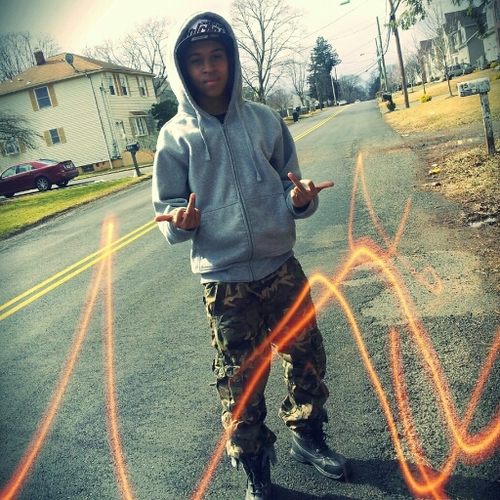 noahtoocool_bm's profile picture. behind dis face is a hole bunch of puzzles u just need 2 find the pieces  B.I.T.C.H