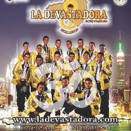 16 jovenes en busca de una meta, un sueño, alegres y agradecidos con dios por permitirnos llegar dia a dia a tiiii...PURA DEVASTADORA..........