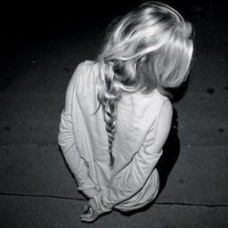 adiaryofwinter's profile picture. 