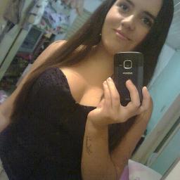 Ame o que você tem. Antes que a vida te ensine a amar o que você tinha.