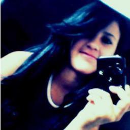 To apostando mais em minhas amizades coloridas do que em paixoes subversivas ;*