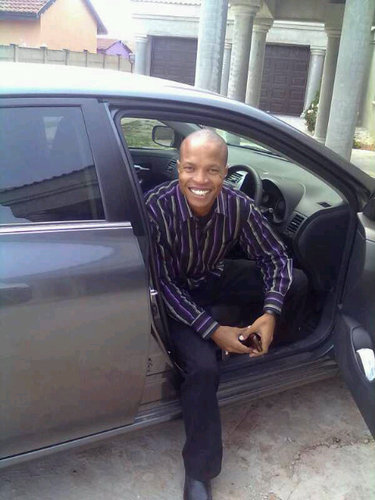 I follow the intelligence of God, put my family first, luv music en cars,defining wt real men are and working on my ultimate success with da utmost simplicity.