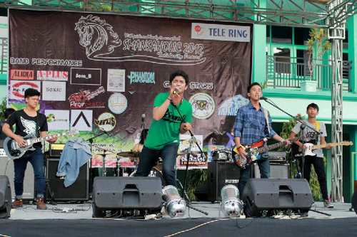 GOOD DAY (09 September 2009)
# @novanpoool
# @_sigit
# @muhammad_fidri
# @priana_angga
# @sandyeviliotic
# cp:087723700435 / 085797225661