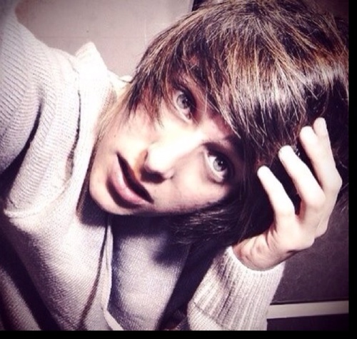 Noah. 20. Single. Just want to start over.
