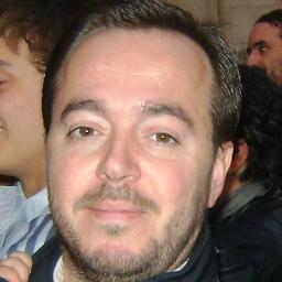 Coriano de pro, bético y costalero de la Virgen de la Soledad Coronada. ¡¡¡ Casi ná !!!