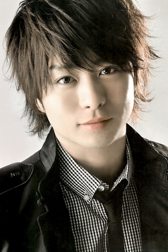 嵐の歌が好きです(*≧∀≦*)特にｻｸﾗｻｹとかですね…フォローよろぴく!!