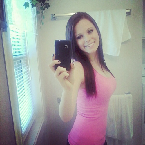 Follow me on instagram @ALICIA_KAYY :) i follow back