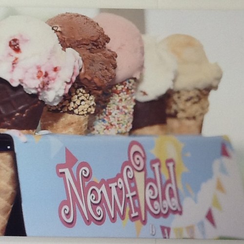 A fantastic ice cream parlour & cafe in rural Nottinghamshire. Family owned serving fantastic coffee, delicious ice cream & superb food!