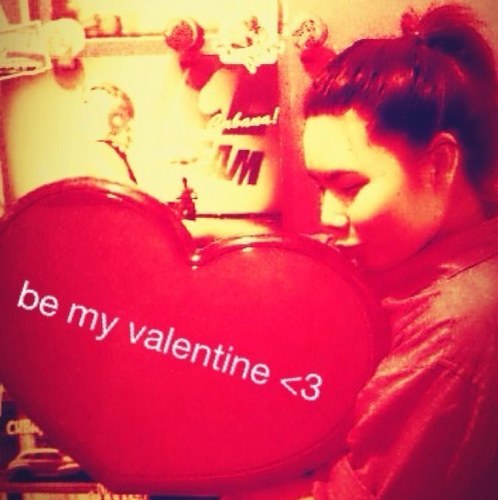 Jinjutha_N's profile picture. life is a happiness :D