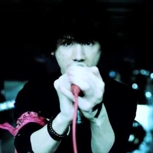 宮城crewの高2♂ K-POP(特にKARA)/UVERworld/ONE OK ROCK/flumpool/エヴァ/ガンダム/CoD ドラムコピーがんばってます。 上手くはないです・・・ 趣味会う人followしてね(`・ω・´)b 仲良くしましょう☆リア友はこちら@suzudrum