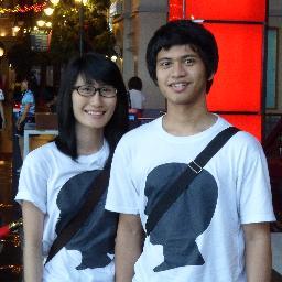 bersyukur dan terus belajar :) 
His precious girl, 1st daughter, a sister, a girlfriend, ukridian psychology '10, a teacher, & a noodle addict!