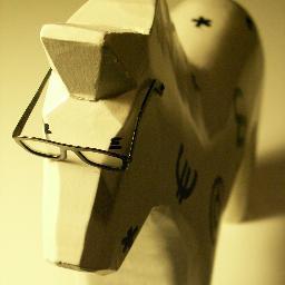 思春期をこじらせました。放送大学生（2周目）になって久しい。デザインエンジニアという職務でユーザビリティを気にする人。ガジェット好き。スフィアやアイプラのライブにいるかも。ごくまれにVTuberでもある。 https://t.co/XiL0V3kmcn