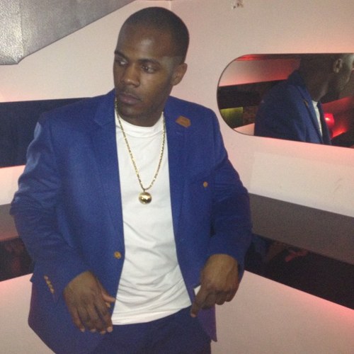 TeamOranje2000's profile picture. Welcome to O's World official twitter fan page, @Oranje2000 is a phenomenal Artist hailing from London! #TeamOranje http://t.co/ZoNTizC8qg