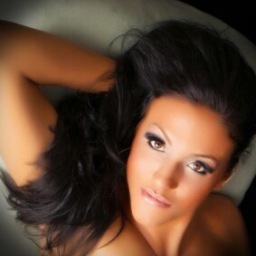 Teases for a living ... hair that is ~ Oh and I forgot to mention ~ Huge #Steelers fan ~