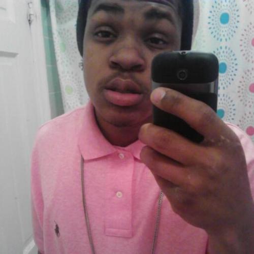 Counting Up Them Bands Hit That Follow Button!! Ex here (: follow a TRUE fat ass like ME @_TrueWeirdo_ I loveee food (: and well hope u do too . . . #Goneee