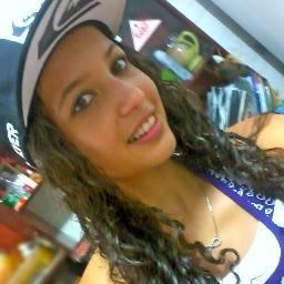 - É incrível como ser feliz incomoda tanta gente !