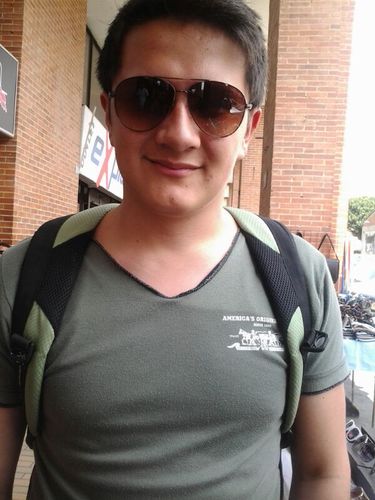 No hay mejor sonrisa que la que se dibuja con amor, no hay momento mas dulce que los que nos regala Dios.